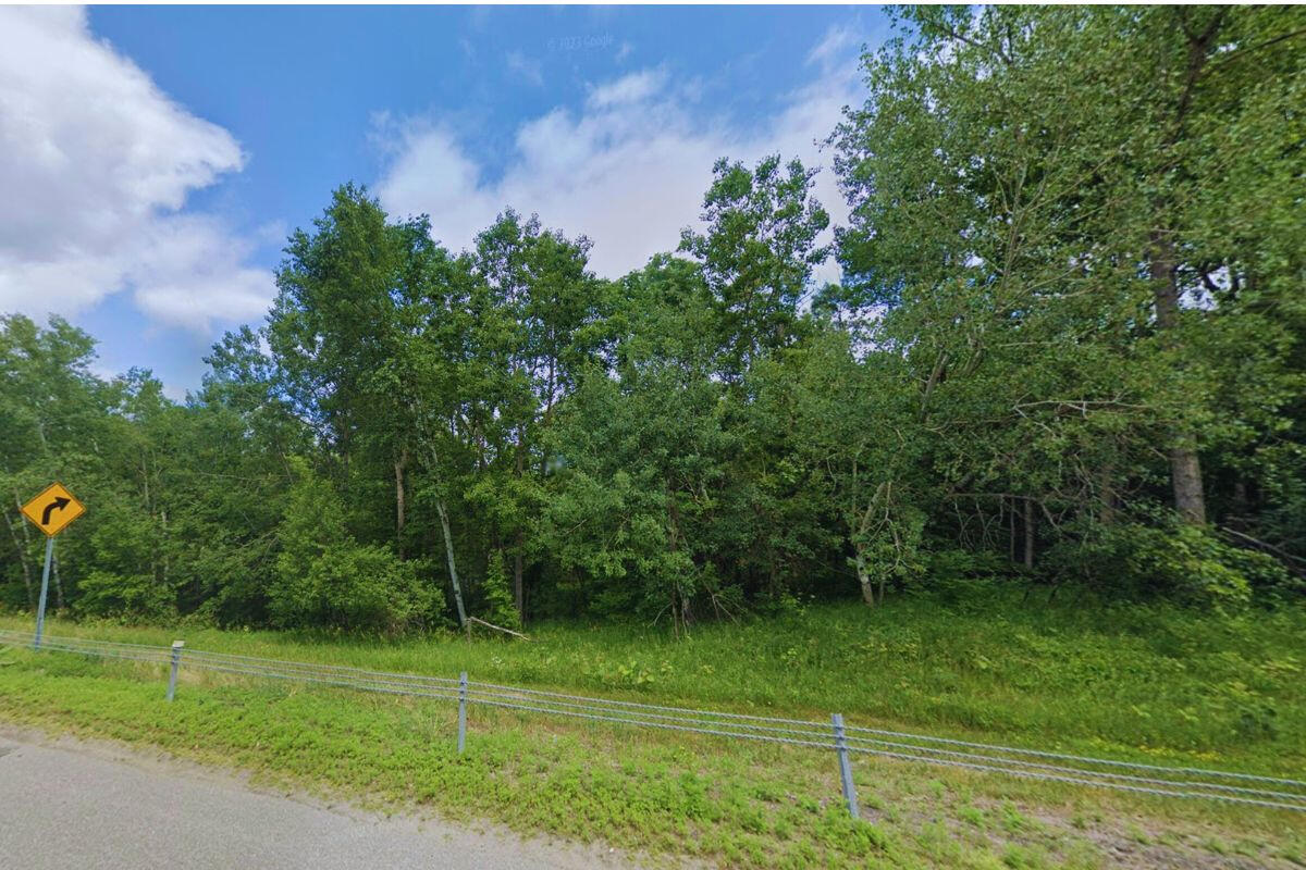 Highway Sloped - Alpine Cir Breezy Point, MN 56472, USA